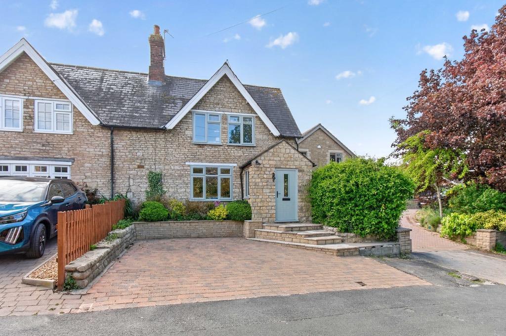 3 bedroom cottage for sale