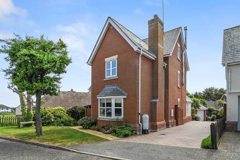 undefined, Louise Close, Walton On The Naze