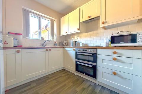 2 bedroom bungalow for sale, Kingshill Gardens, Nailsea, Nailsea Somerset, BS48