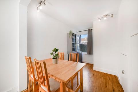 undefined, Oakwood Avenue, Mitcham, CR4