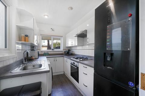 undefined, Oakwood Avenue, Mitcham, CR4