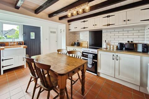 undefined, Lynton Cottages, Hull HU11