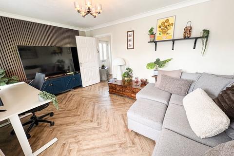 3 bedroom semi-detached house for sale, Grosvenor Place, Blyth NE24
