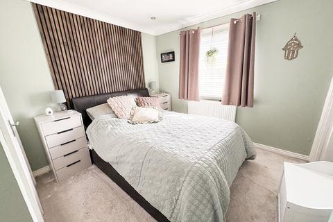3 bedroom semi-detached house for sale, Grosvenor Place, Blyth NE24