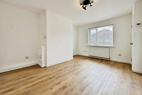 2 bedroom semi-detached house for sale, Reasby Gardens, Ryton NE40