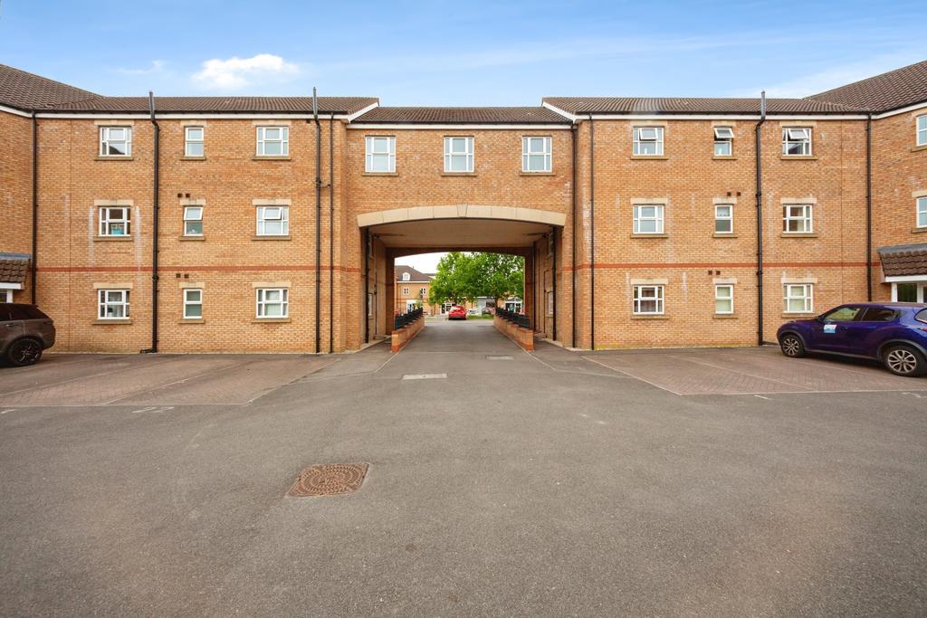 Acorn Way, Rotherham, S66 2 bed flat for sale - £115,000