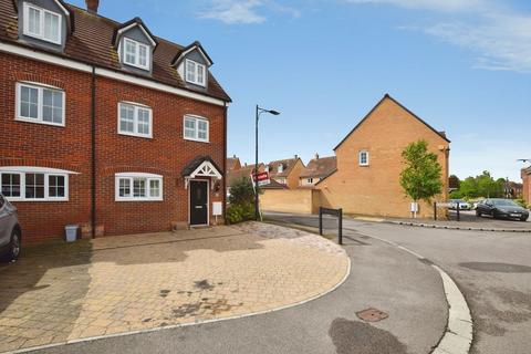 4 bedroom house to rent, Piper Lane, Wixams, Bedfordshire