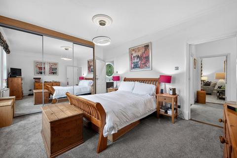 2 bedroom flat to rent, St. Helens Parade, Southsea