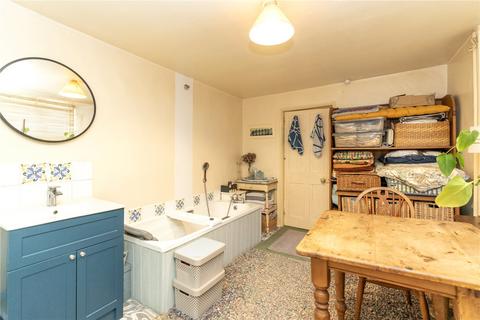 undefined, Bread Street TR18
