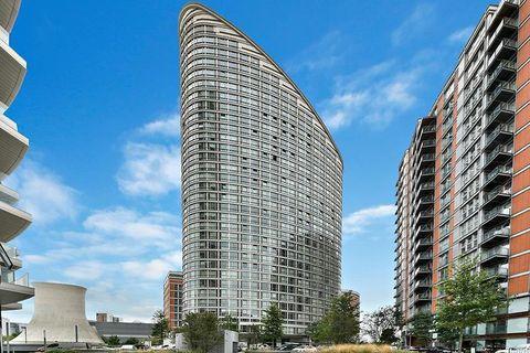 Canary Wharf, London E14