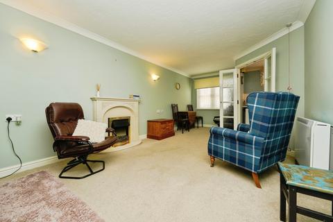 1 bedroom apartment for sale, Castlemeads Court, Gloucester GL1