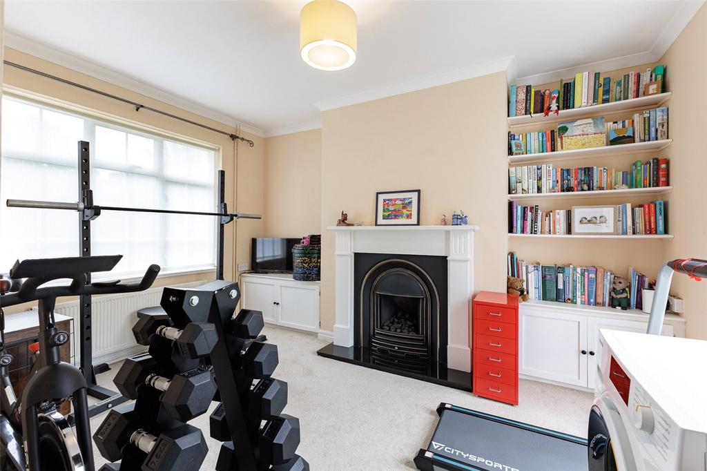 Heol Hir, Llanishen, Cardiff, CF14 - More