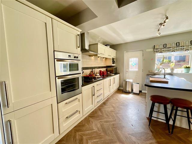 House in Sheffield, South Yorkshire - More