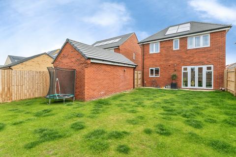 4 bedroom detached house for sale, Curlew Mews, ROCHFORD, Essex, SS4
