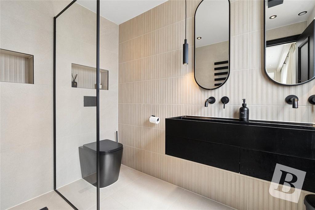 Ensuite Shower Room