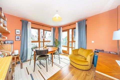 2 bedroom flat for sale, Tarling Street, London, E1