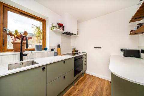 2 bedroom flat for sale, Tarling Street, London, E1