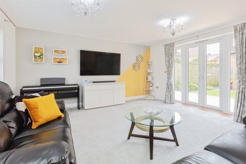 4 bedroom detached house for sale, Kingsdown Drive, Stamford