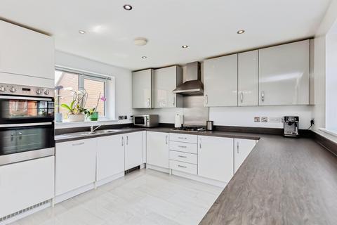 4 bedroom detached house for sale, Kingsdown Drive, Stamford