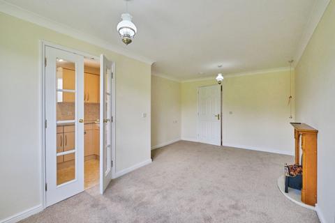 1 bedroom flat for sale, Rosy Cross, Tamworth, Staffordshire, B79
