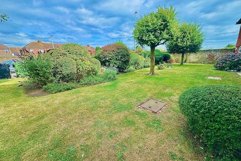 1 bedroom flat for sale, South Farm Road, Worthing, BN14