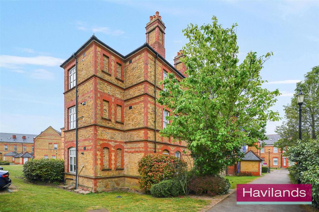 Detached house exterior