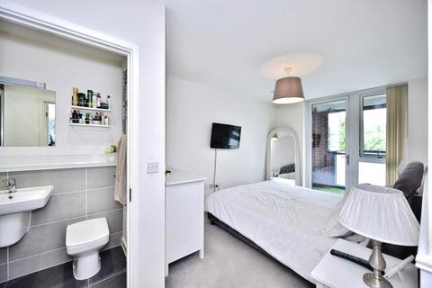 2 bedroom flat for sale, Corporation Street, Rochester, Kent, ME1