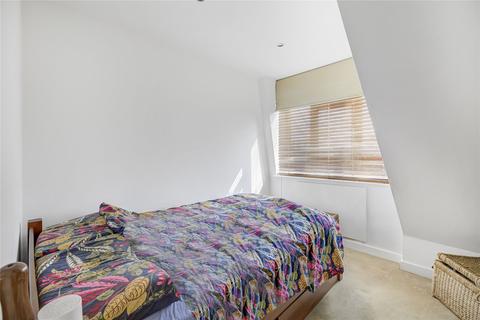1 bedroom flat for sale, Wandsworth Bridge Road, Fulham, London, SW6