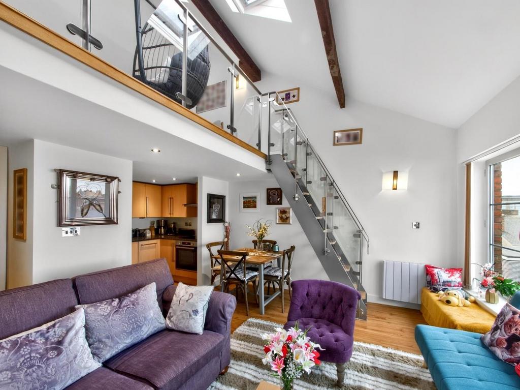 Apartment in York - View 2