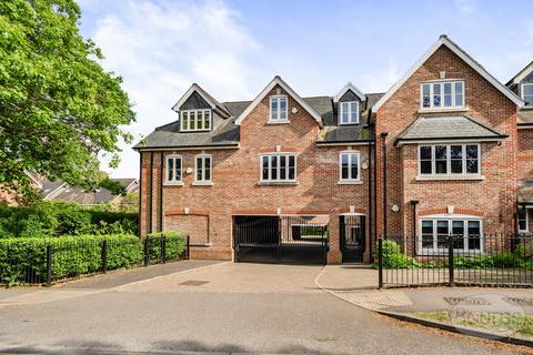 undefined, Crownwood Gate, Beavers Road, Farnham, Surrey, GU9