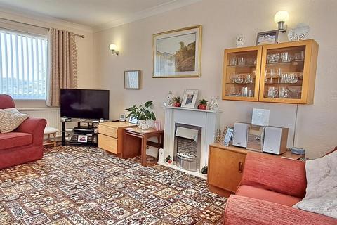 3 bedroom link detached house for sale, Parc Sychnant, Conwy