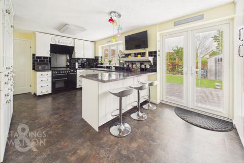 4 bedroom detached house for sale, Colsterdale, Carlton Colville, Lowestoft