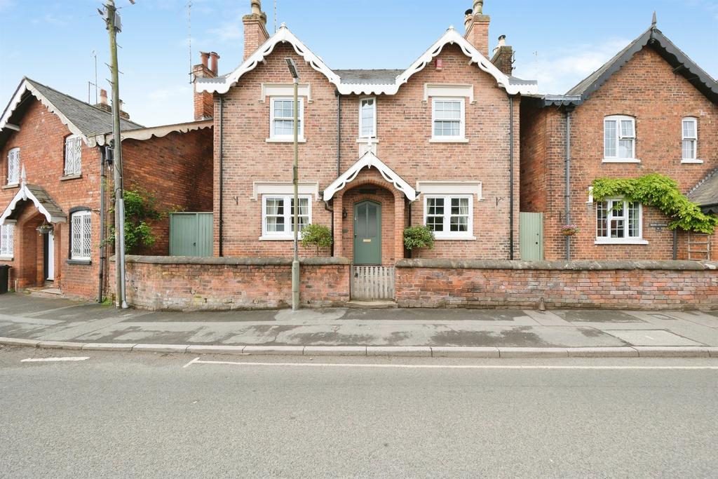 3 bedroom detached house for sale