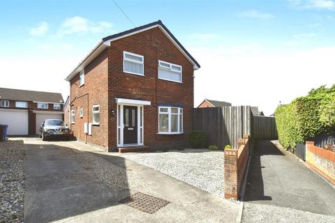 3 bedroom detached house for sale, Grosmont Close, Hull
