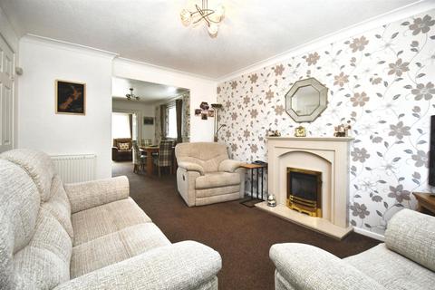 3 bedroom detached house for sale, Grosmont Close, Hull