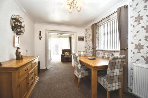 3 bedroom detached house for sale, Grosmont Close, Hull