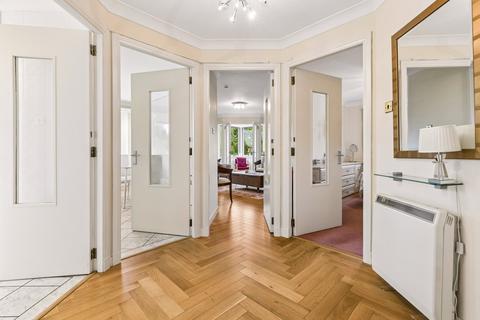 1 bedroom apartment for sale, Fenwick Place, Giffnock, Glasgow, East Renfrewshire
