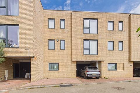 3 bedroom terraced house for sale, Southwell Drive, Trumpington