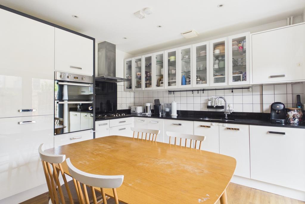House in Cambridge, Trumpington - View 3