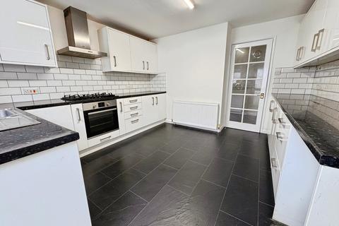3 bedroom detached bungalow for sale, Alan Close, Leicester, Leicestershire. LE4 7QW