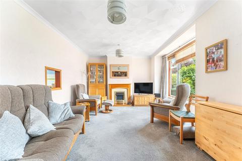 3 bedroom terraced house for sale, Southwold Drive, Barking