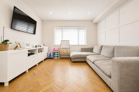 3 bedroom terraced house for sale, Peters Avenue, London Colney, St. Albans