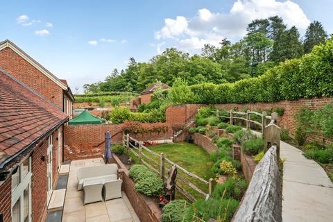 4 bedroom house for sale, Halfpenny Lane, Guildford, GU4