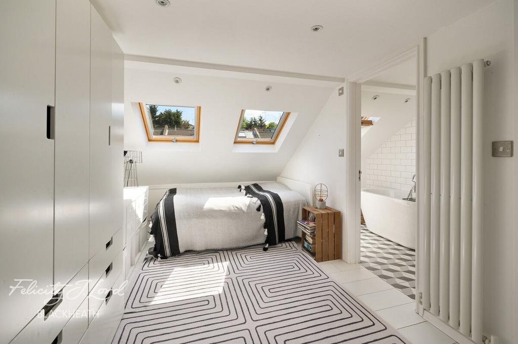 Master bedroom, en suite