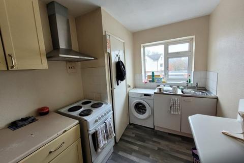1 bedroom in a house share to rent, Lower Cippenham Lane, Slough SL1