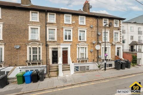 1 bedroom flat for sale, Montague Road, Surrey, CR0