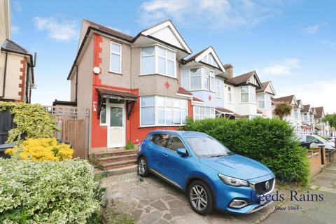 Crownhill Road, Woodford Green IG8
