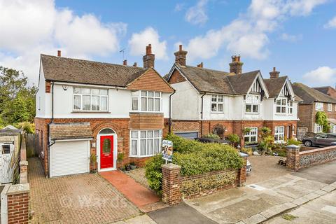 4 bedroom detached house for sale, Avebury Avenue, Ramsgate CT11