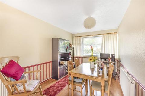 3 bedroom chalet for sale, Wellington Road, Newhaven