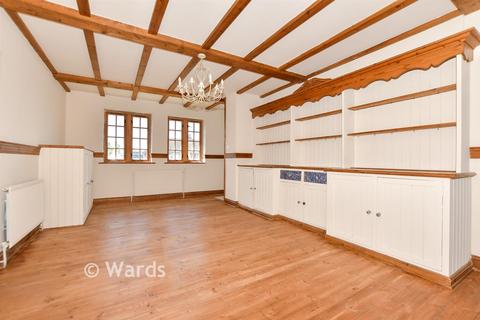 6 bedroom detached bungalow for sale, Monkton Road, Ramsgate CT12